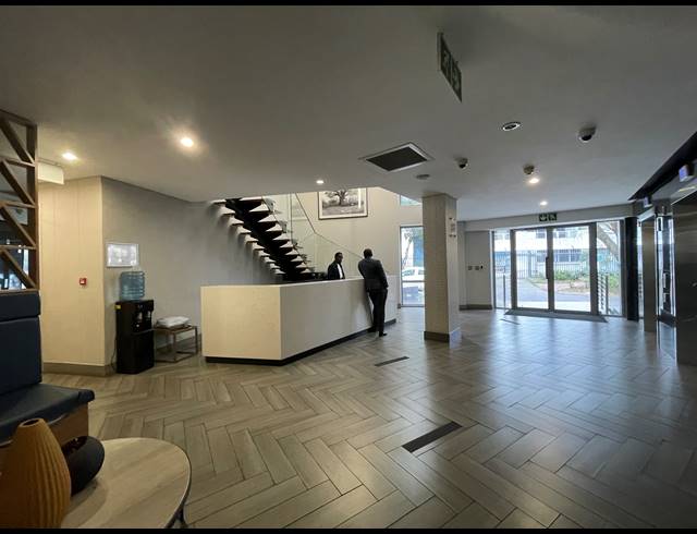 989M² OFFICE TO LET IN SANDTON CENTRAL